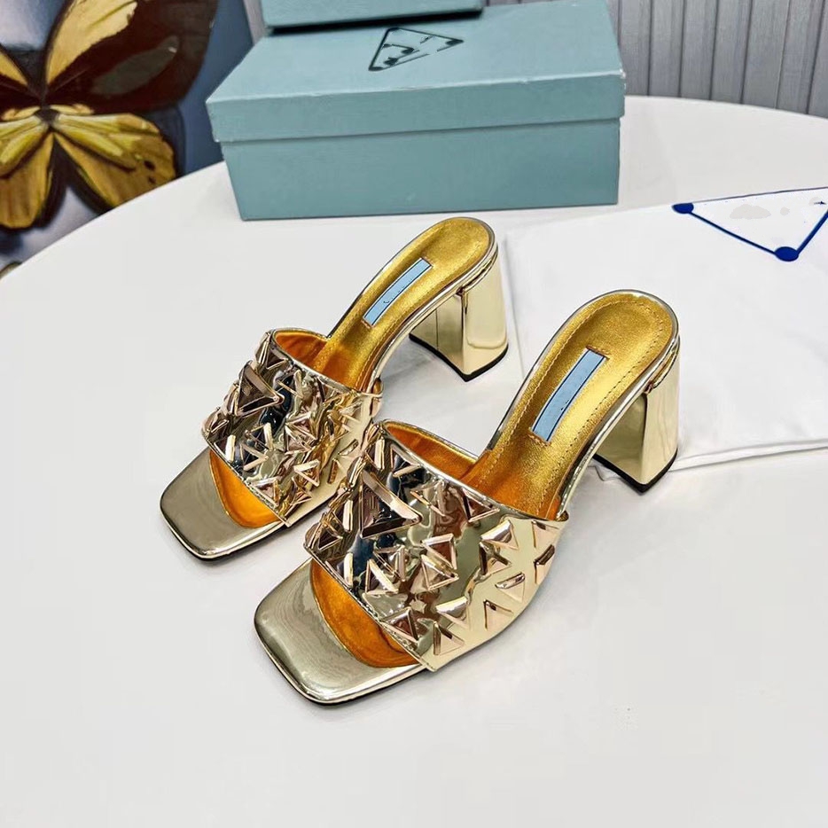 

medium thick heel women's slippers Sandals classic triangle buckle decoration luxury designer mule street style factory shoes slippers 35-40 mkjmk00003