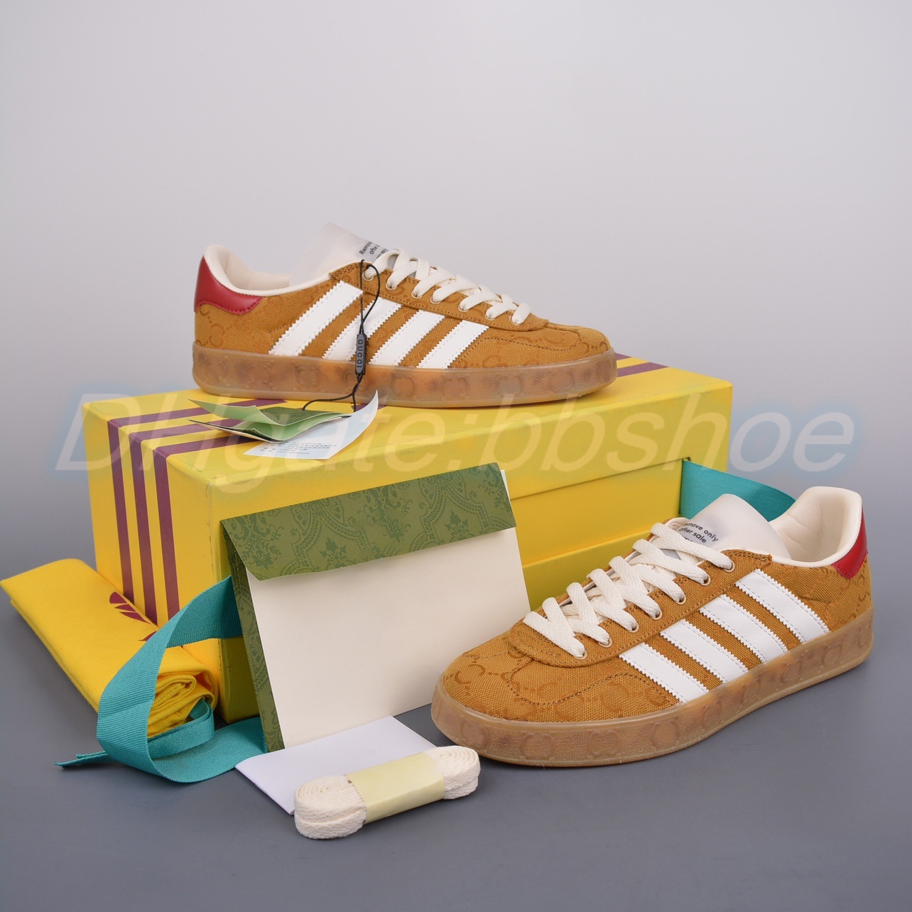 

luxury man shoe OG gazelle Samba designer Shoes joint name woman sneaker slide OG Original Casual Samba Vegan slipper White Black Gum Red Gazelles sandal, #4