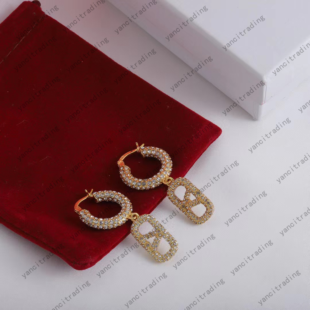 

Designer Earring Letter V Logo Stud Diamond Earing Luxury Women Fashion Hoop Jewelry Metal Valentinoity Earring Jewelry Party Gifts