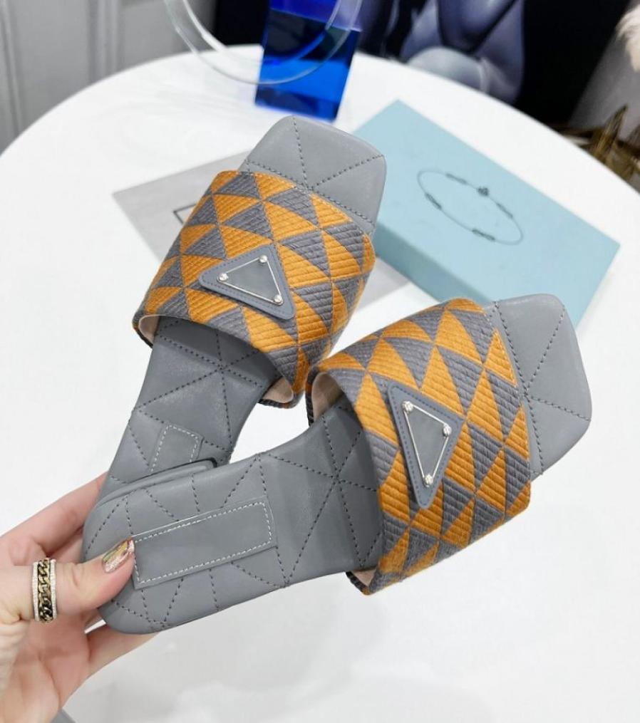 

Italy Designer Slipper Luxury Women Sandals Brand Slides Woman Slide Flip Flop Casual Shoes Sneakers by bagshoe1978 S40 026486269, Chocolate