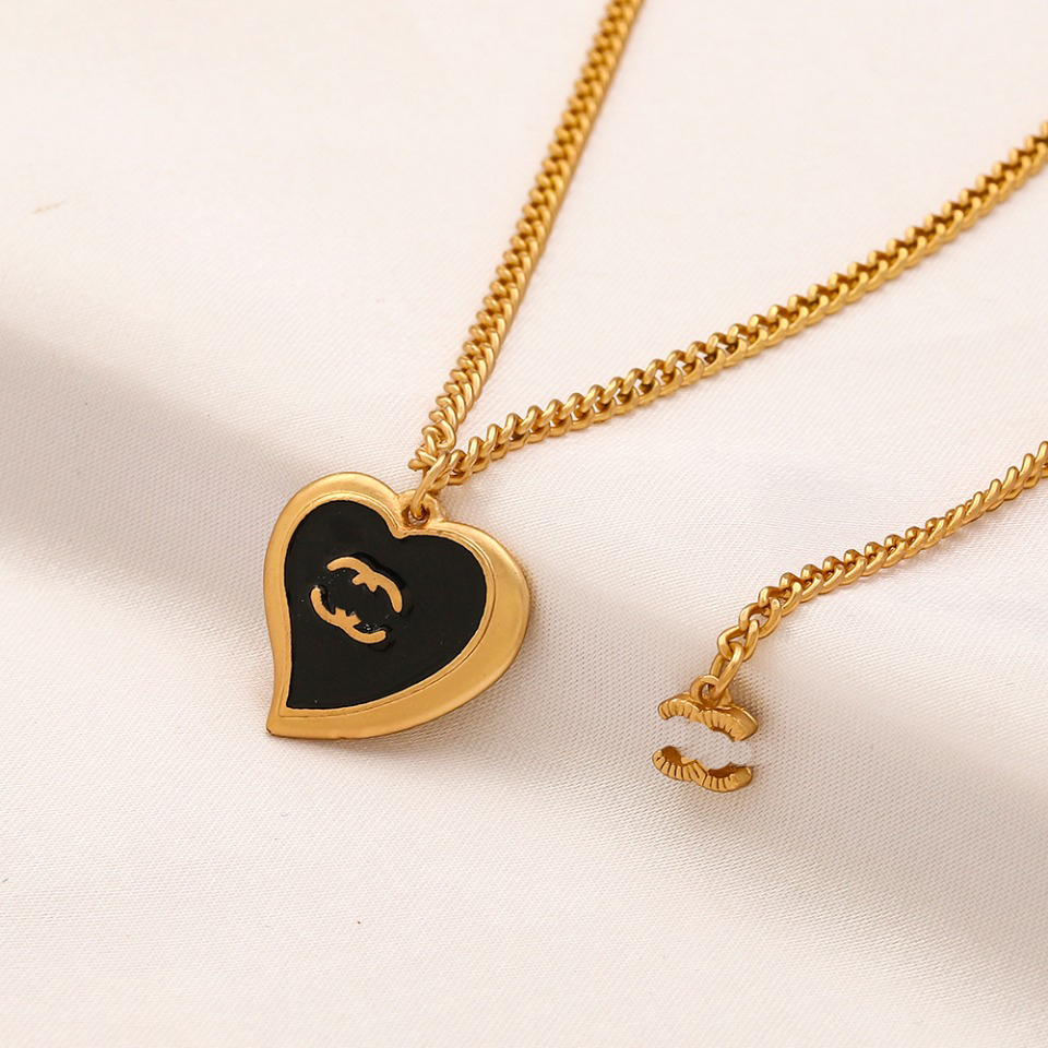 

Women's Heart 18K Plating Pendant Necklace Luxury Family Gift Choker 18K Plating Luxury Wedding Party Necklace New Women's Jewelry necklace Wholesale