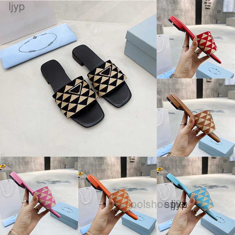 

Black Beige Embroidered Fabric Slides Slippers Multicolor Embroidery Mules for Woman Home Flip Flops Sandals Leather Flat Slide Rubber Sole Summer Beach