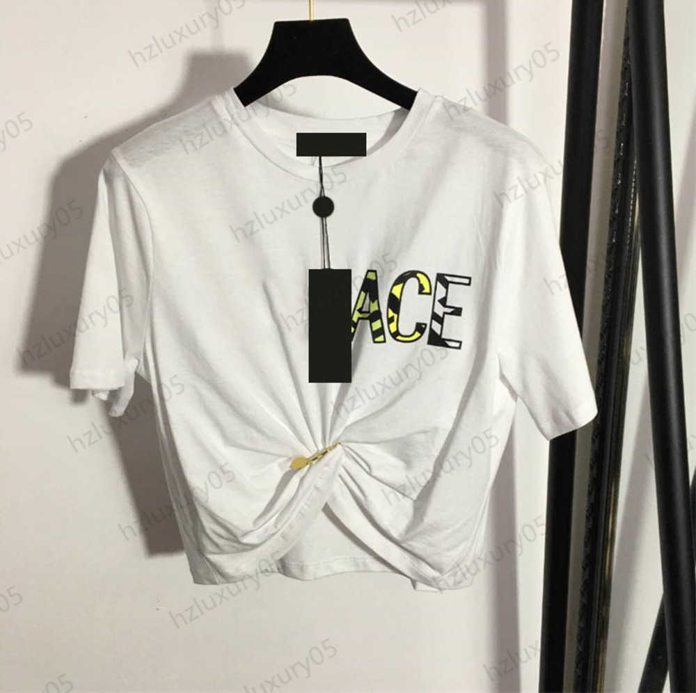 

Designer T Shirt Colorful Letters Print Decorative Short Sleeve Fashion White T Shirts Custom Metal Pin Kink Bare Waist Short Tops 2 Colors Women Tees 1970