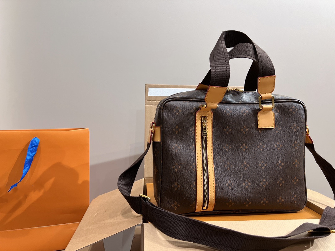 

luxurys designers bags briefcase men business package hots sale laptop bag leather handbag messenger high capacity shoulder handbags Versatile style very nice