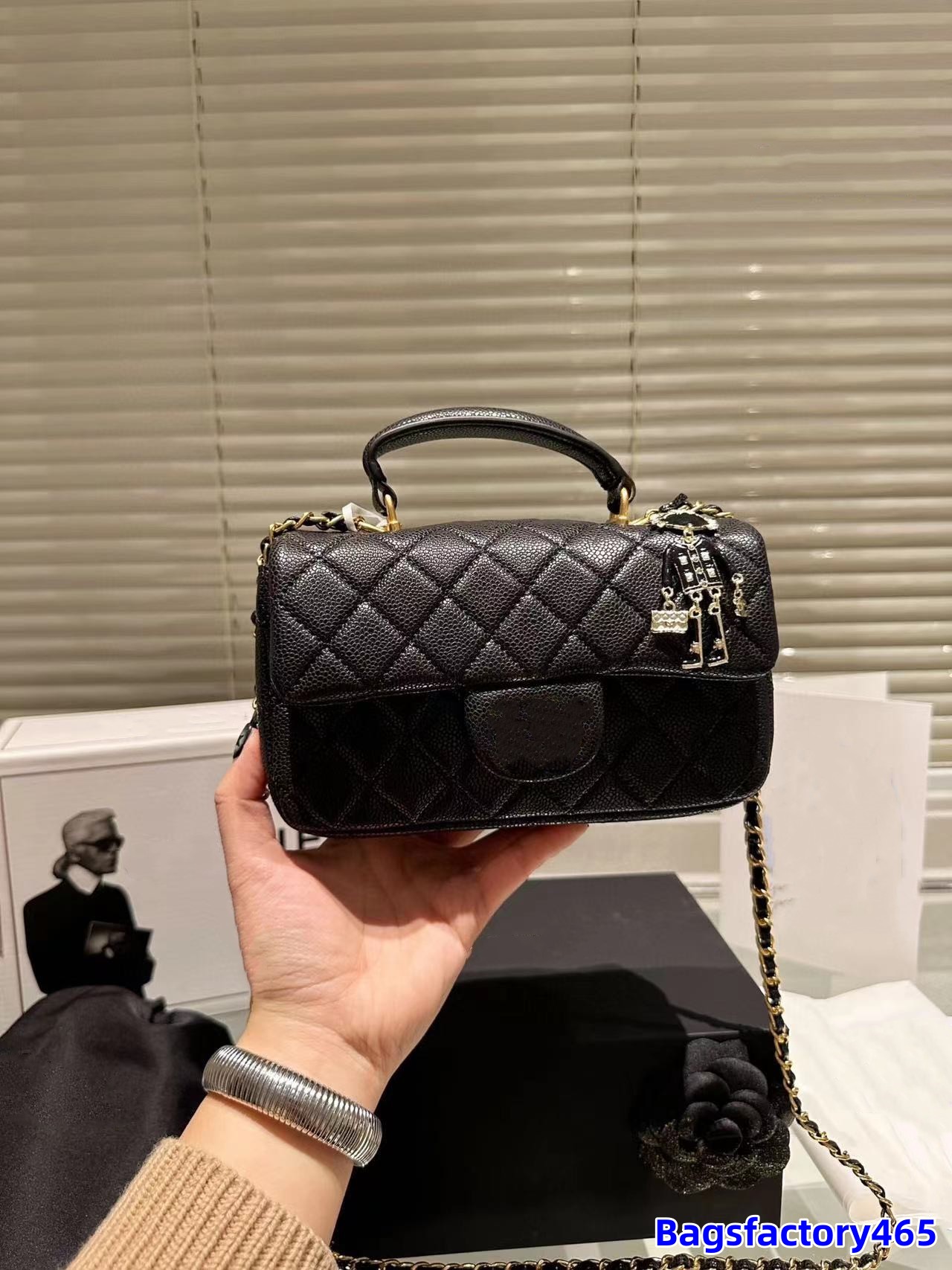 

Designer Tote Bags Womens Classic Mini Flap Bags Top Handle Totes Trendy Matelasse Chains Crossbody Shoulder Quilted Vanity Cosmetic Famous Designer Handbags, Caviar gray