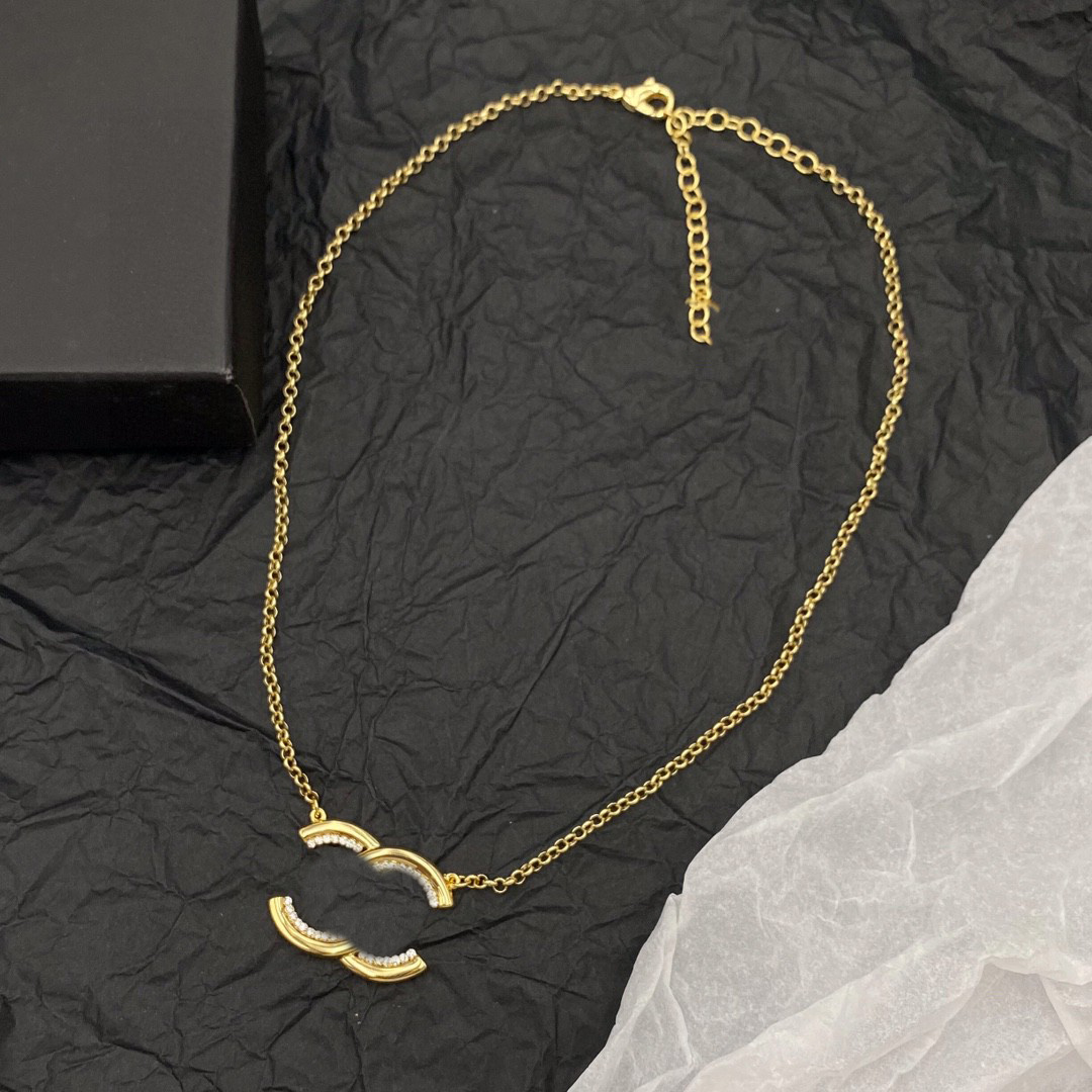 

Designer Letter CCity Fashion C Pendant Necklaces Luxury Brand Gold Necklace Women Jewelry Metal Crystal Pearl cjeweler Woman Gift oi