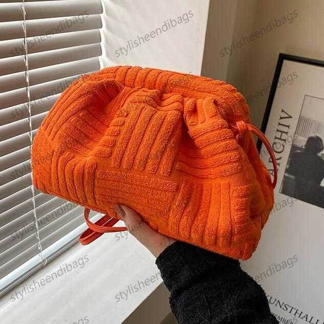 

stylisheendibags Shoulder Bags Luxury new towel bag handbag women fashion popular portable bucket bag chain shoulder bag messenger bag, Orange