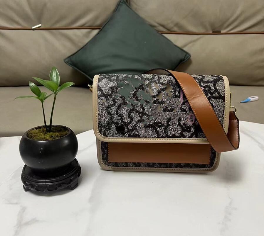 10A Designer Women Solid Tous La Rue Audree Crossbody Bag Leather Flap Magnetic Buttons Handbag Black White Pink Purse Shoulder Satchels Bags Cro