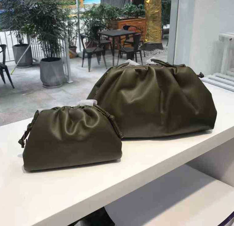 

Authentic Cowhide Fashion Bags Classic Designer Bag Ladies Trend Solid Shoulder Bottegas Womens Bags Color Venetas Single Cloud Messenger Pouch Dumpling Ha YI-2F55, Crocodile pink