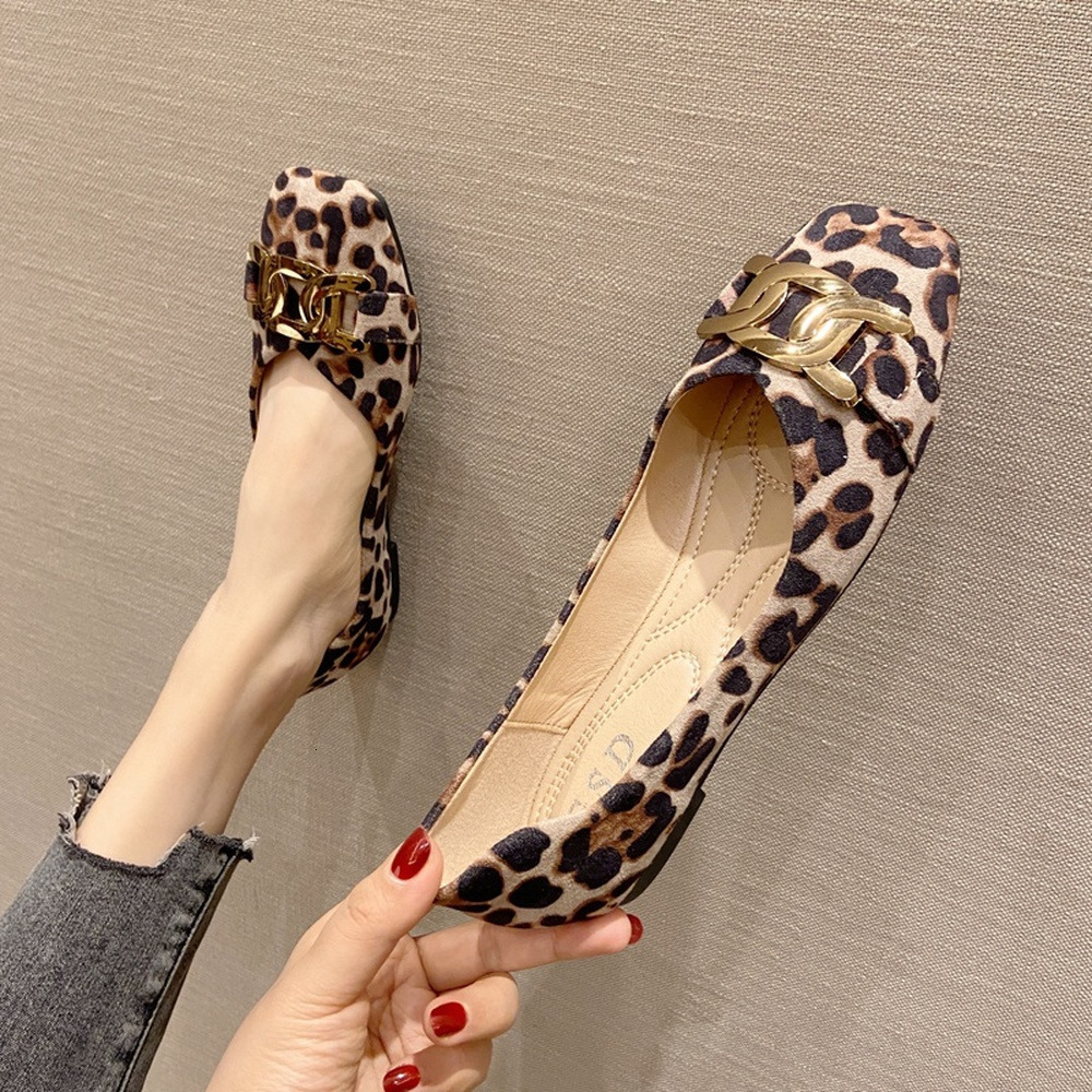 

Dress Shoes Large Size Women's Shoes Spring and Summer Classic Metal Buckle Square Toe Ballet Flat Shoes Casual Women's Shoes 33-45 230428