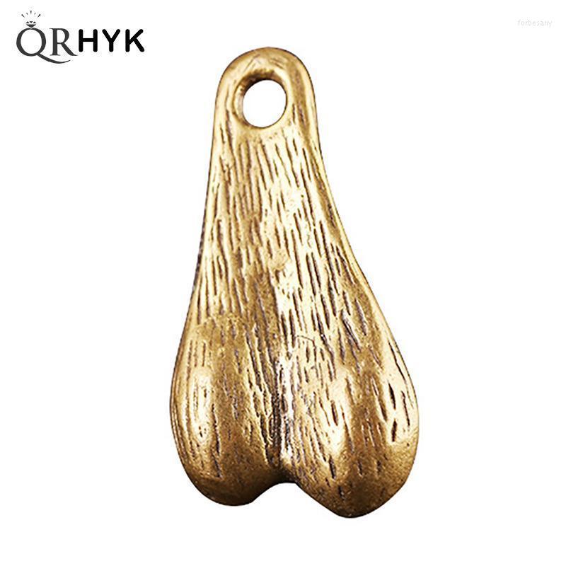 

Keychains Solid Brass Men Testicles Pendant For Keychain Trendy Balls Keyring Hanging Jewelry Novelty Car Key Fob Punk DIY AccessoryKeychain