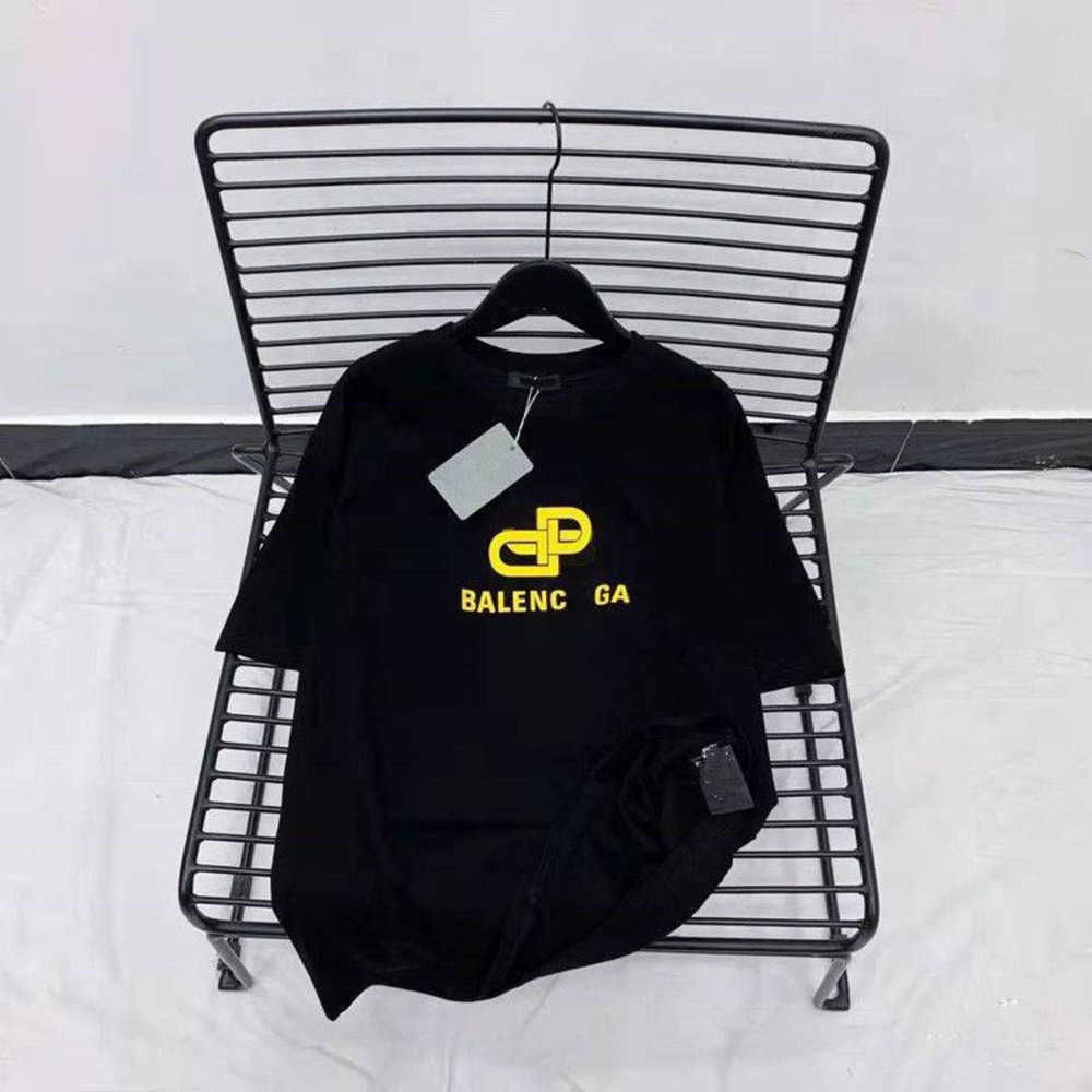 

Fashion Brand Luxury T Shirt Balanciagas Classic Letters Printed Lock Button Men's And Women's Clothing Short Sleeve, Black 2