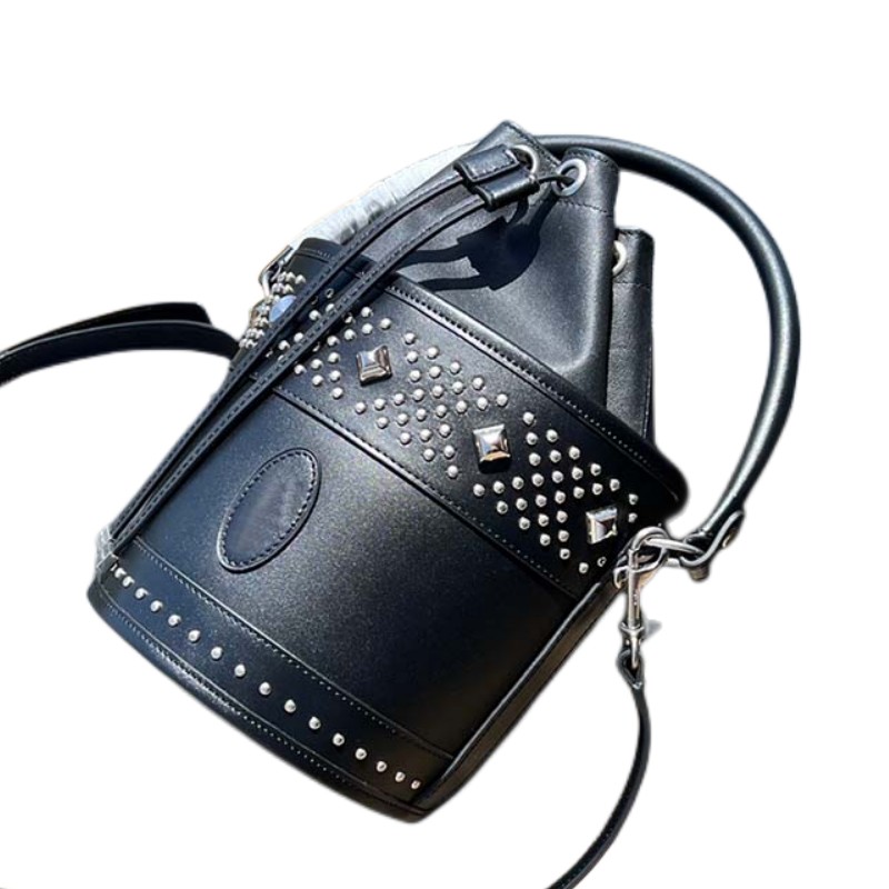 

Classic solid drawstring bucket bag Clutch Bags designer bag Women Bags Shoulder Bags black calfskin classic diagonal stripes quilted chains double flap medium, Black1