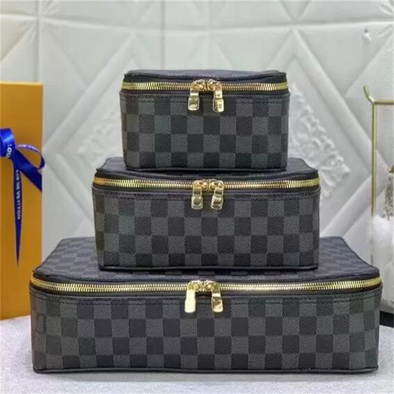 

Crossbody Designers Bags Jaquemus Bags Shoulder Bags Duffle Bags Fashion Bags Large medium and small printed letters modern travel jewelry box cosmetic bag storage, Black plaid