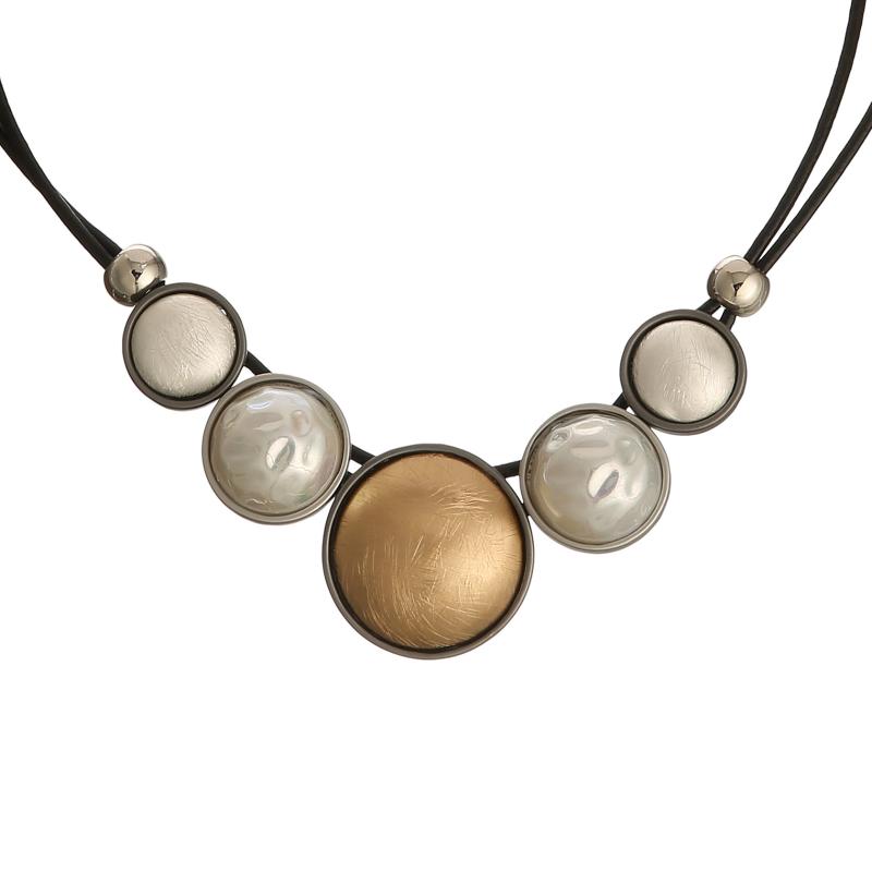 

Pendant Necklaces Women's Trendy Neck Chokers Round Pearl Jewelry Suspension Fashion Female Decoration Statement Accessories For Gifts