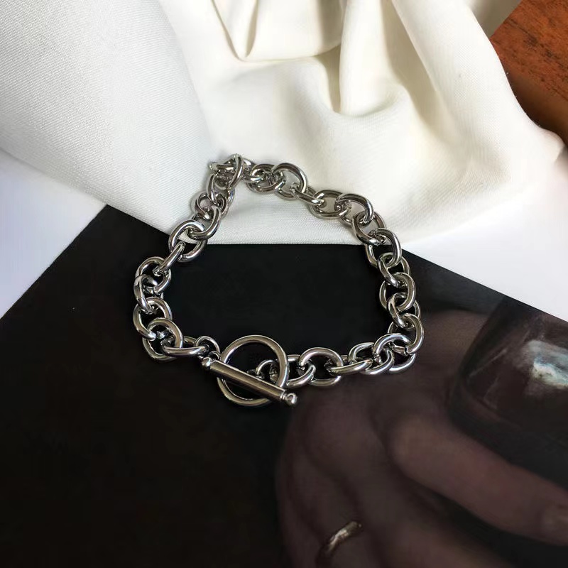 

Hot Brand link For Women Letter Roundm Lock Jewelry Silver Bangle France Quality fashion Superior quality Luxurious Bracelet