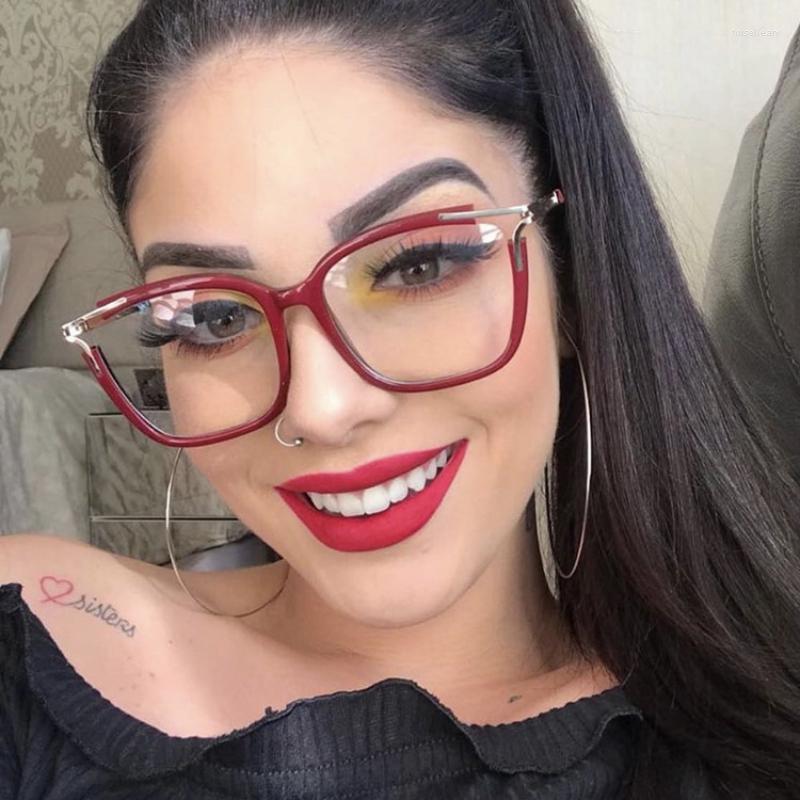 

Sunglasses Square Cat Eye Hollow Eyeglass Frame TR90 Anti Blue Light Flat Mirror Glasses Retro Red Large Female Computer Goggles