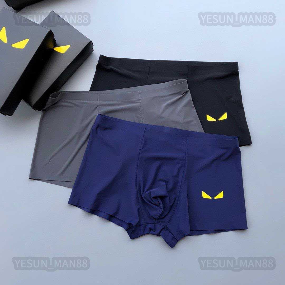 

Designer Luxury Mens Fendyity Classic Underwear Pure Cotton Little Monster Eyes Printed Breathable Personalized Underpants Triplicate