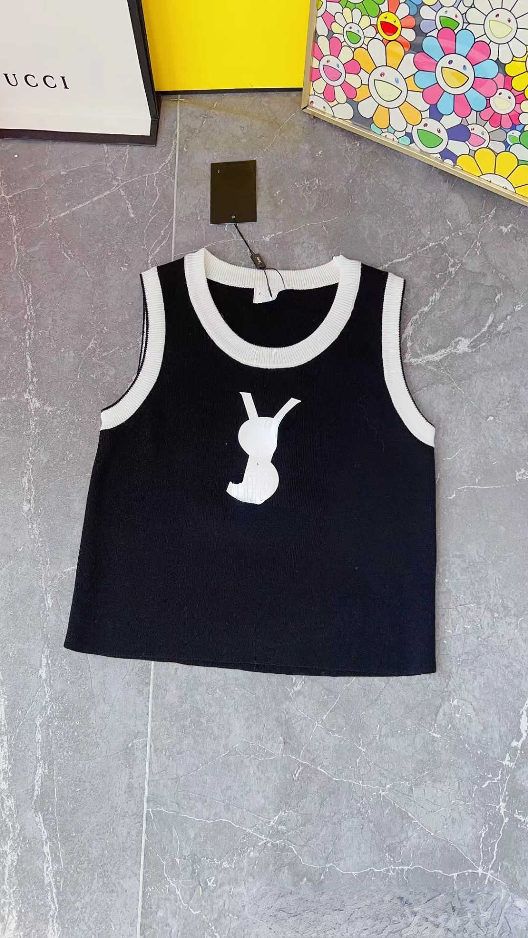 Brand casual 2023 autumn and winter new niche design fashion brand printed contrast collar knitted vest