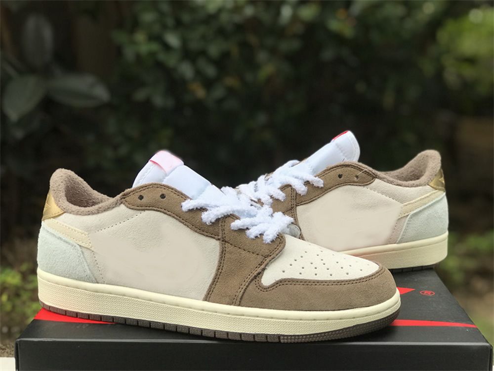 

Year of the Rabbit Basketball Shoes Jumpman 1 Rabbit Sneaker for Men and Women DV1312-200, Item#1