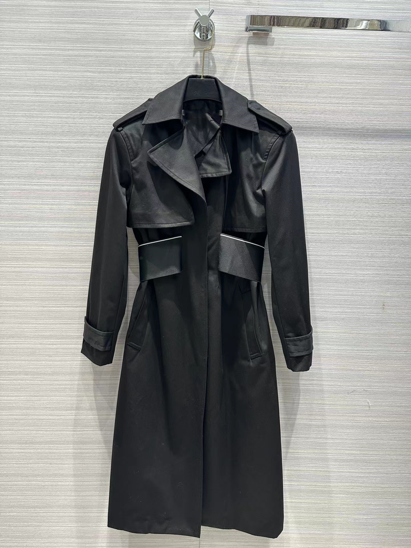 

Milan Runway Women' Trench Coats 2023 Spring Long Sleeve Lapel Neck Women' Coats Designer Brand Same Style Outerwear 0202-2, Black