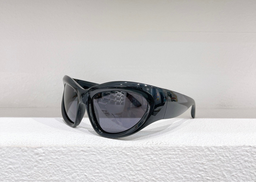 

Sunglasses For Men Women Summer 0228 Mask Olecranon Style Anti-Ultraviolet Retro Plate Full Frame Fashion Eyeglasses Random Box 0228S