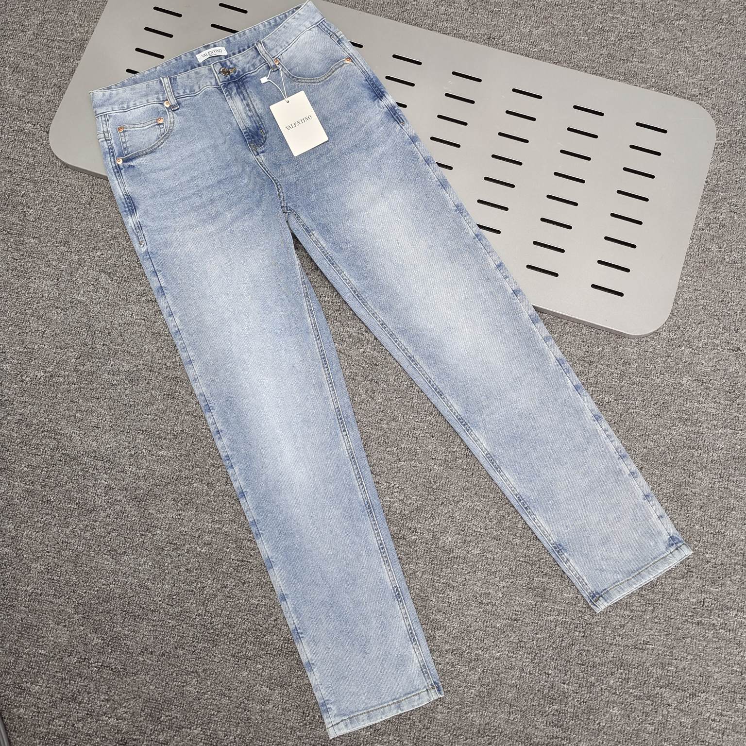 

2023 summer new Mens distressed ripped skinny luxury designer jeans ~ US SIZE -38 jeans ~ tops quality slim motorcycle moto biker causal denim pants hip hop jeans, Multi