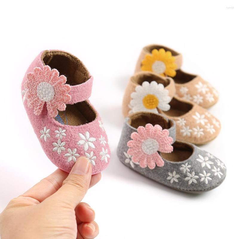 

First Walkers Flower Embroidery Baby Girl Shoes Cotton Non-slip Soled Toddler Spring Summer Princess Girls, Pink