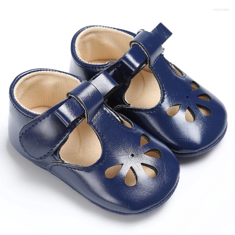 

First Walkers -18MSoft Rubber Bottom Born Baby Moccasins PU Leather Fashion Hollowed Flowers Toddler Girl Shoes For Party, Black