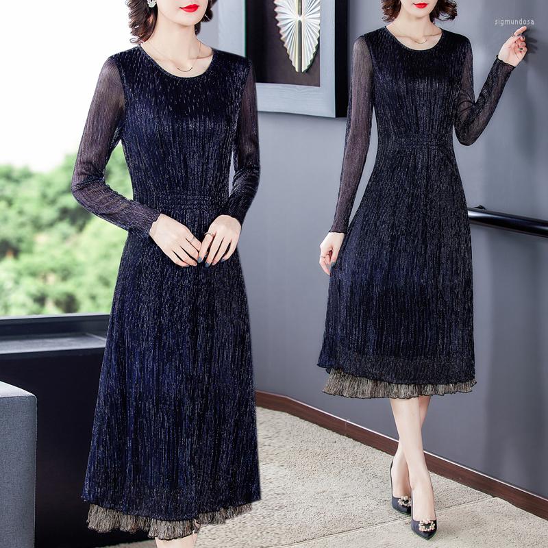 

Casual Dresses 2023 Spring And Autumn Fashion Elegant Waist Slimming Bright Silk Pleated Bottoming Long-sleeved Plus Size Dress, Blue