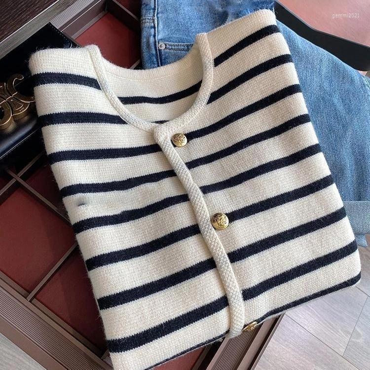 

Women' Sweaters 2023 Spring Autumn Black White Striped Knit Short Cardigan Women Korean Fashion Sweater Casual Elegant Long Sleeve Top, Apricot