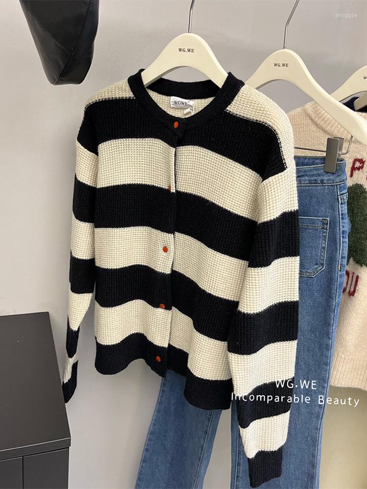 

Women's Knits Classic Vintage Striped Design Women Knit Cardigan Coat 2023 Winter O-neck Sweater Long Sleeve Lady Knitwear Retro Oversize, Black