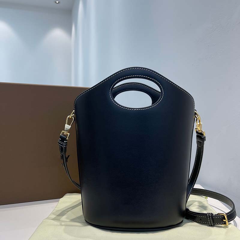 

Designers Bags Classic solid color bucket bag Women Luxurys Designers Bags Handbag Women Handbags Lady Messenger Fashion Shoulder Bag Luxury Crossbody Tote Wallet, Black2