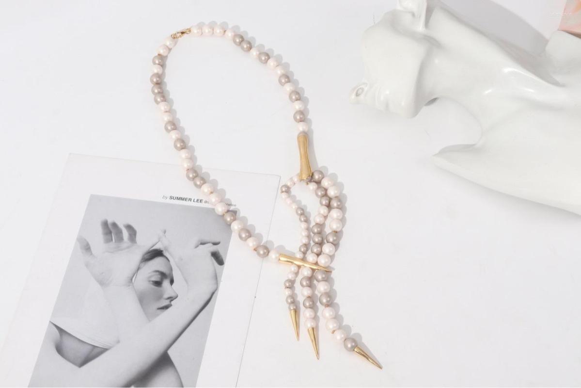 

Chains European And American Designers Create Fashion Trend Casual Metal Pearl Necklaces