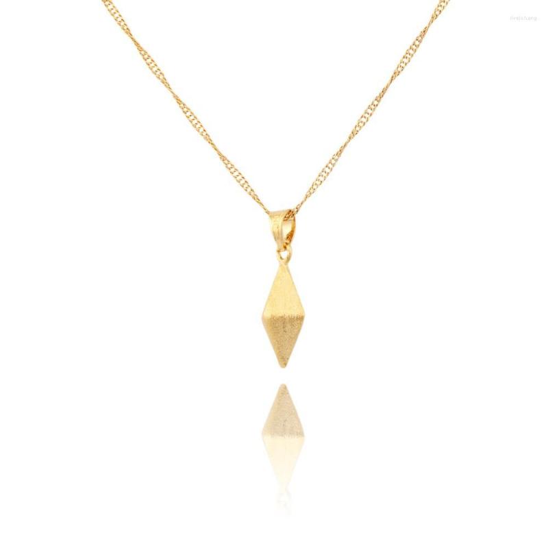 

Pendant Necklaces FS Gold Color Necklace For Women Fashion Jewelry