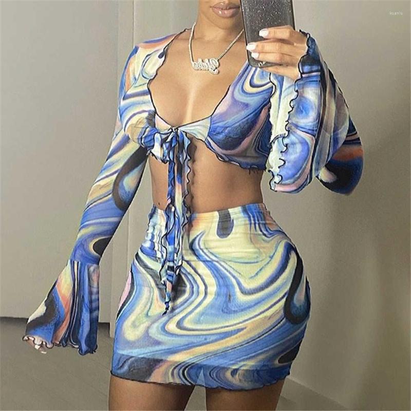

Casual Dresses 2023 Sexy Printed Flare Sleeve Wrapped Belt Crop Top Skirt 2 Piece Set Summer Women Streetwear Mini Suit