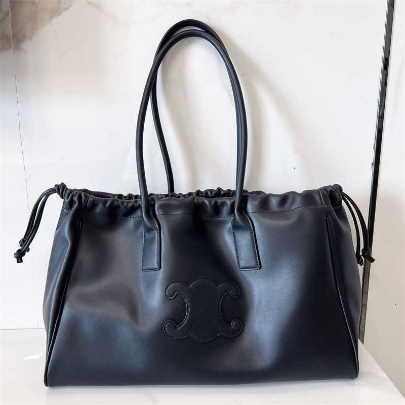

Fashion brand handbag new women's bag one shoulder foreign style versatile Hand Tote bag Drawstring large capacity shopping soft leather handbags, Black10