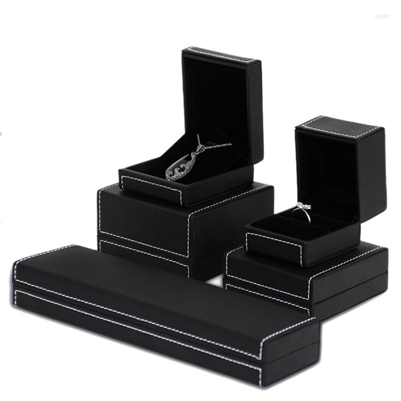 

Jewelry Pouches Good Quality Black PU Leather Boxes With Stitching Ring Pendant Bracelet Bangle Jewellery Gift Packaging Case Wholesale