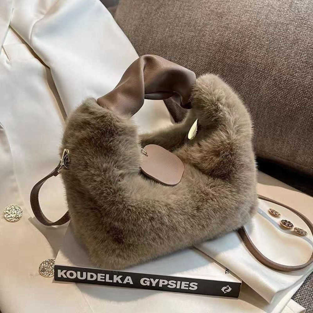 

Totes Plush Carrying Bag Women's New Fashion Shoulder Bag In Autumn And Winter Of 2022 Handbags Wallets 230203, Gray