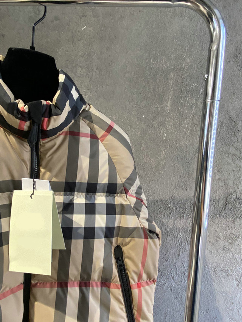 

2022 New mens down Winter puffer jacketsdown coat womens Fashion designer Down jacket Couples Parka Outdoor Warm Feather Outfit Outwear Multicolor coats952