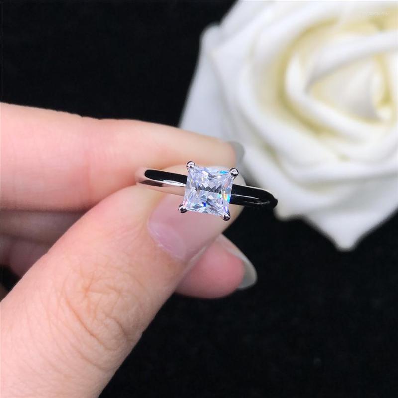 

Cluster Rings Original Solid 18K White Gold Princess Cut 1CT Diamond Women Engagement Ring Lady Love Party Invitation Gift