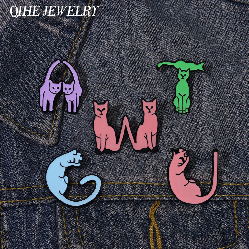 

26 Letters Cat EnamelBrooch Pin Initial A To Z Animal Kitten Badge Lapel Pin Sweater Scarf Badge Jewelry Gift Friends Wholesale