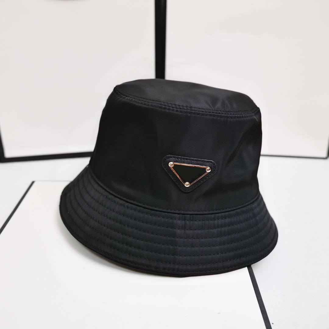 

bucket hat designers hats luxury sunshade men and women Elegant charm fashion trend Good materials Casual four Seasons gift summer hat very nice, Red
