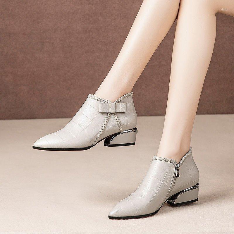 

Boots 2023 Spring And Autumn Bow Side Zipper Middle Heel Large Size Short Women Pointed Face Comfortable Women's, Beige