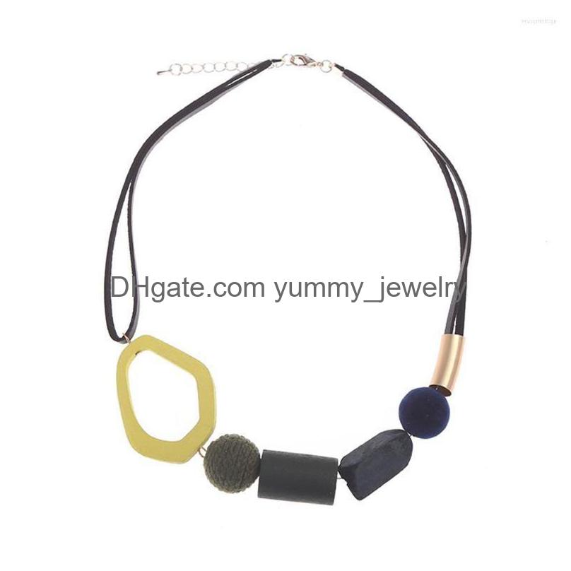 

Pendant Necklaces Ydgy Personality Fashion Irregar Resin Geometric Wood Bead High Grade Short Jewelry Necklace Womens Collarbone Dro Dhjtm