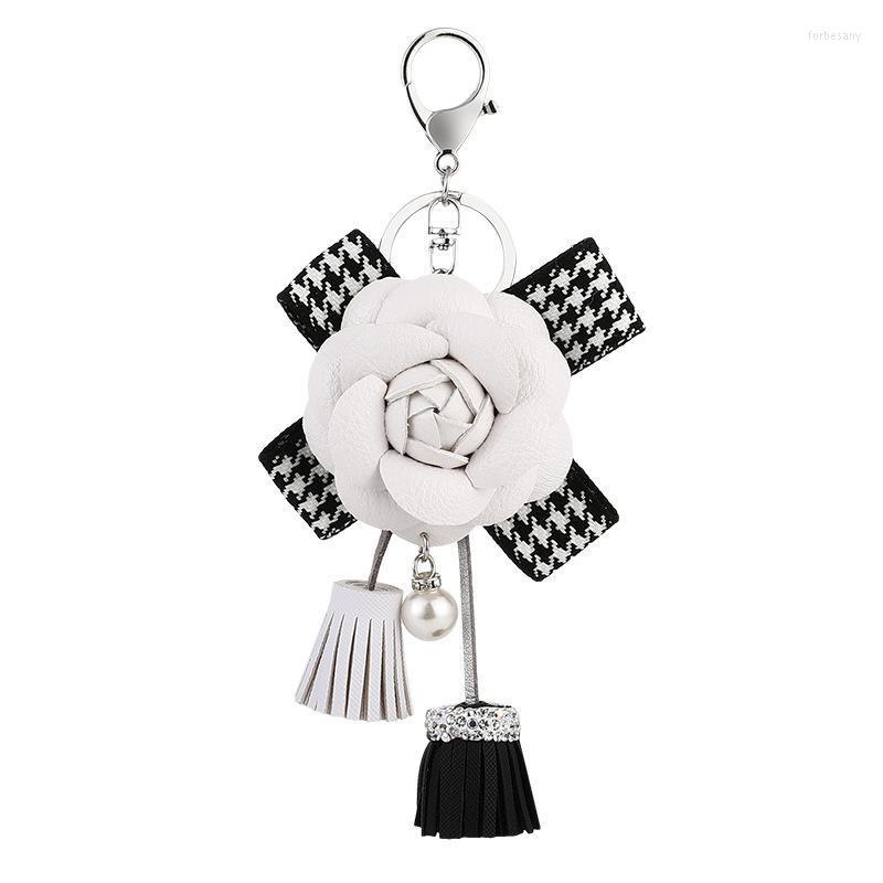 

Keychains Leather Camellia Tassel Bow Keychain Women's Fashion Rhinestone Key Chain Holder Bag Pendant KeyringKeychains Forb22