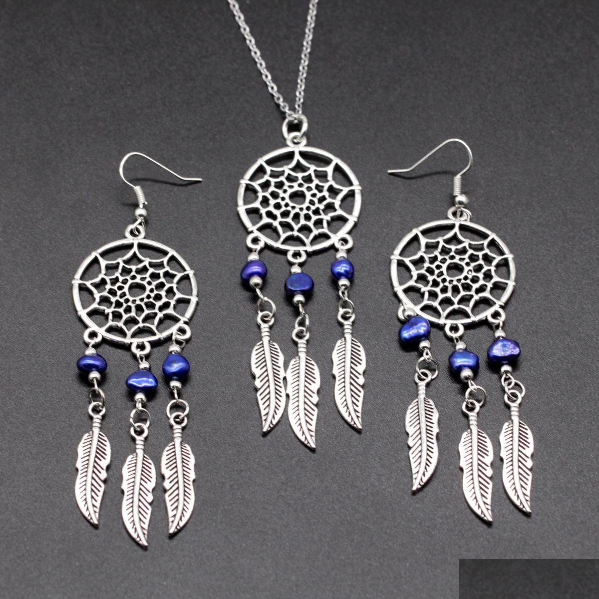 

Earrings Necklace 3Pcs Women Sier Pearl Feather Dream Catcher Pendant Set Freshwater Jewelry Family Friend Gift Drop Delivery Sets Dhoth, Red