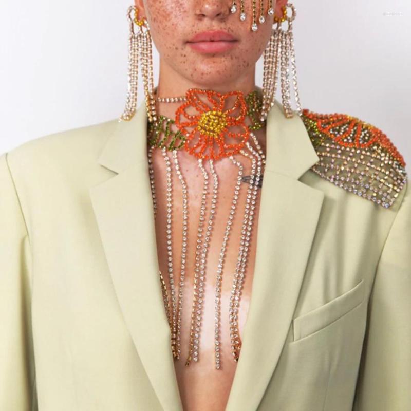 

Chains Vintage Flower Necklace Luxury Crystal Fringe Collar Neck Chain Tassel Rhinestone Choker Bohemian For Women Jewelry