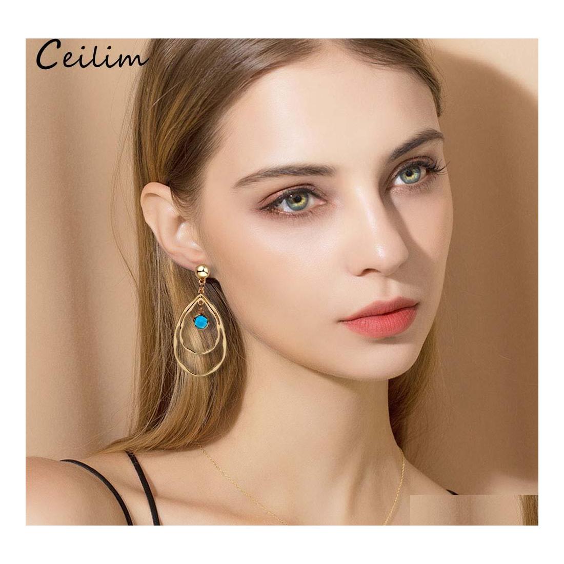 

Dangle Chandelier Fashion Blue Crystal Earrings Irregar Geometry Gold Plated Wave Shape Rhinestone Earring For Women Summer Beach Oti0P