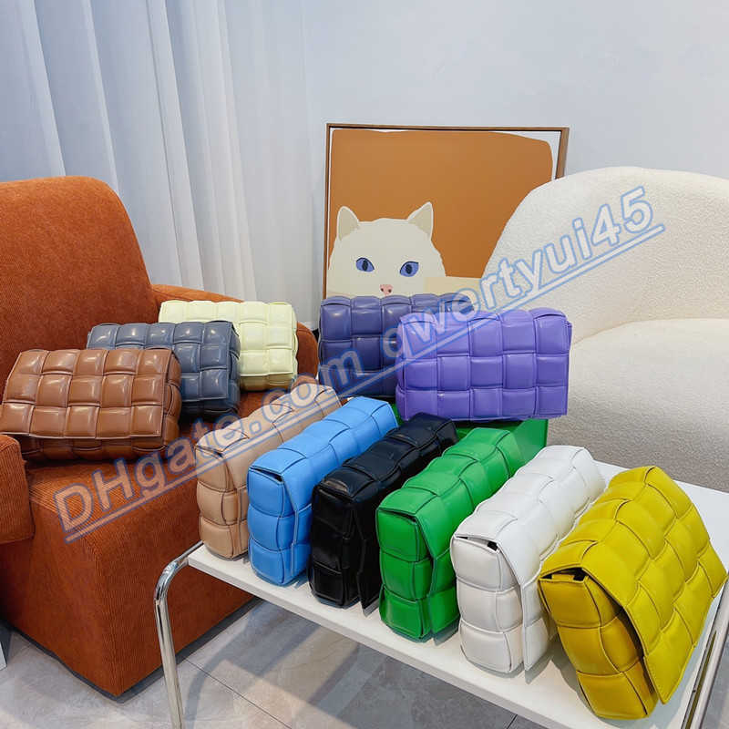 

qwertyui45 Hobo woven satchel bags Cleo tote Luxury PADDED CASSETTE mens Women's Designers Metal Brand Buckle Genuine leather travel handbag Crossbody 020323H, Light blue